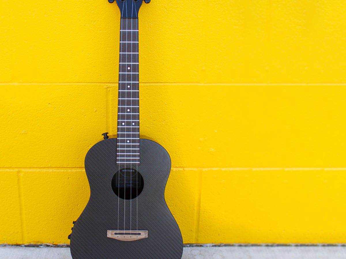 Review: The Deluxe Tenor, a Composite for Players on the Go | Ukulele